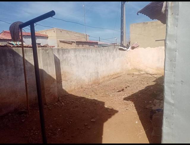 2 BEDROOM HOUSE FOR SALE IN GREENFIELD